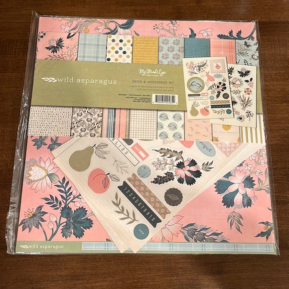 NWT scrapbook 12x12 paper pack! - Picture 1 of 4